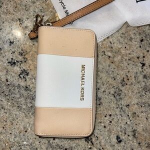 Michael Kors wallet